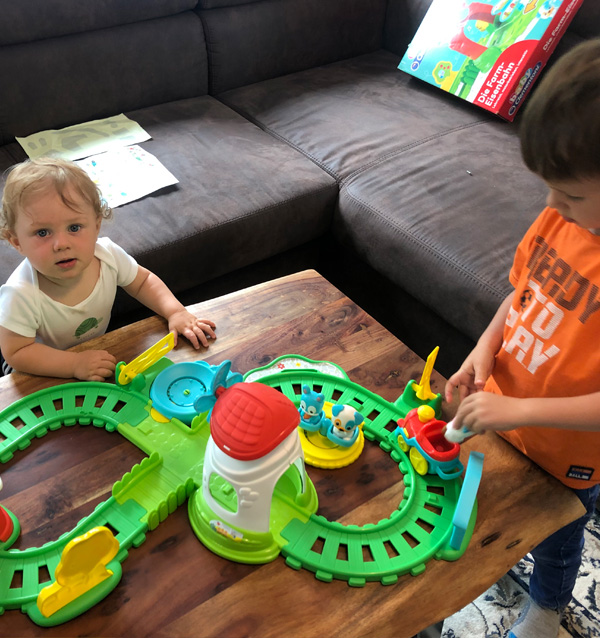 Freies Spielen in der Kindertagespflege Alle Farben in Musbach